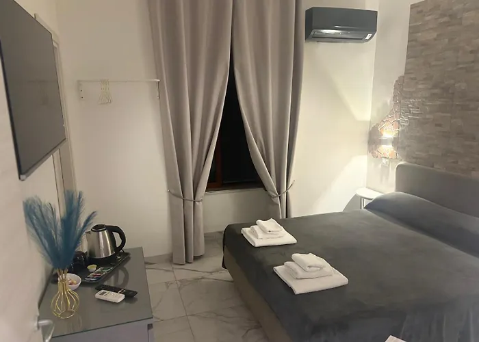 Πανσιόν Stazione Νάπολη