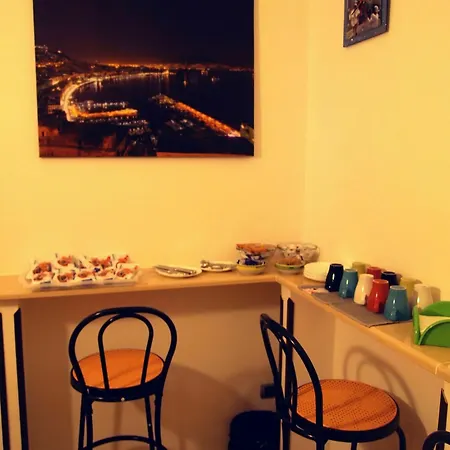 Stazione Casa de hóspedes Nápoles