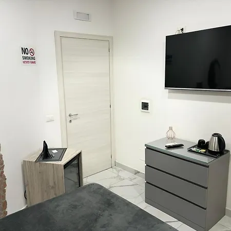 Stazione بيت ضيافة نابولي